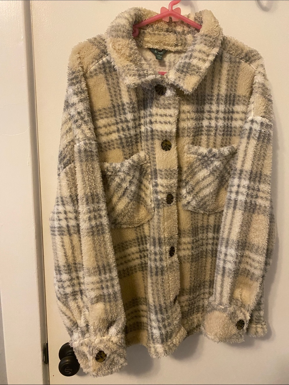 Shacket - Picture 13 of 16